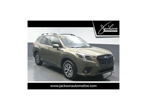 Green Metallic 2023 Subaru Forester Premium