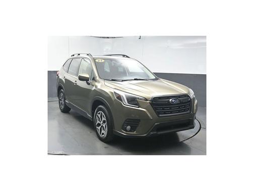 Green Metallic 2023 Subaru Forester Premium