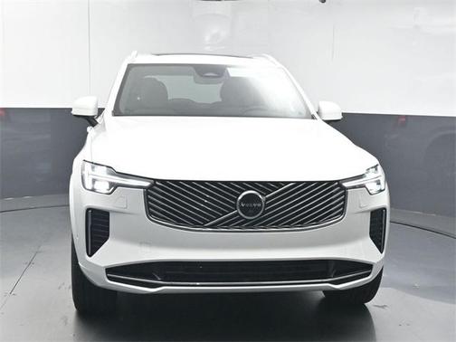 2026 Volvo XC90 B6 Plus 6-Seater