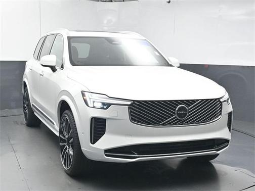 2026 Volvo XC90 B6 Plus 6-Seater