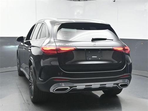 2026 Mercedes-Benz GLC 300 Base