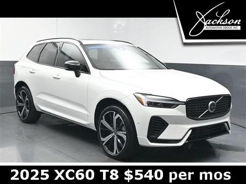 2025 Volvo XC60 Plug-In Hybrid T8 Ultra