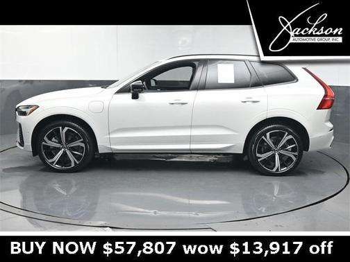 2025 Volvo XC60 Plug-In Hybrid T8 Ultra