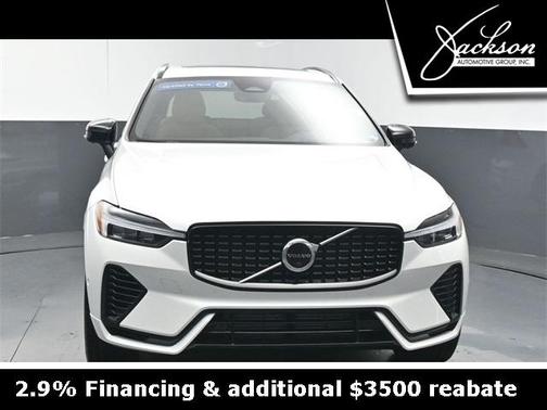 2025 Volvo XC60 Plug-In Hybrid T8 Ultra