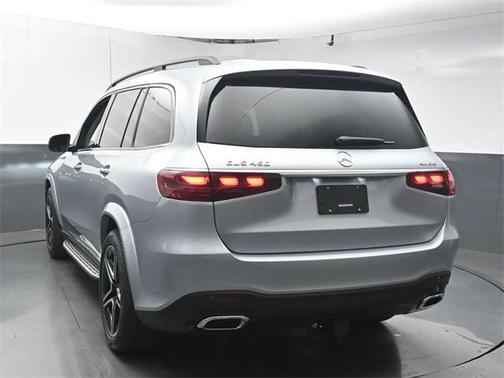 2026 Mercedes-Benz GLS 450 4MATIC