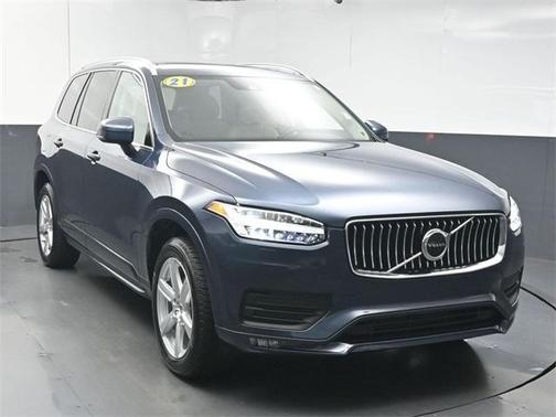 2021 Volvo XC90 T5 Momentum 7 Passenger