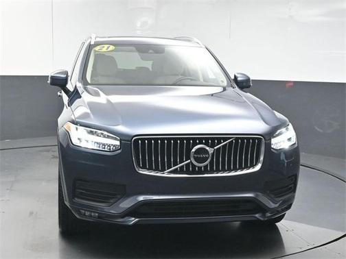 2021 Volvo XC90 T5 Momentum 7 Passenger