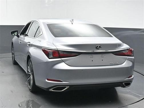 2022 Lexus ES 350 Base