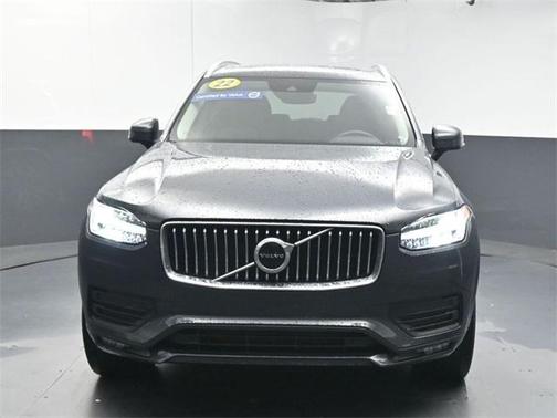 2022 Volvo XC90 T5 Momentum 7 Passenger