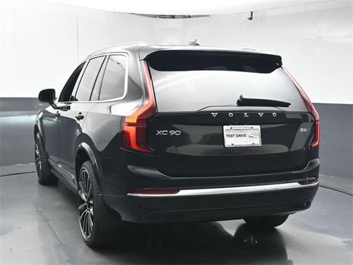 2026 Volvo XC90 B6 Plus 6-Seater