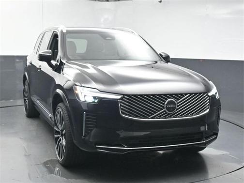 2026 Volvo XC90 B6 Plus 6-Seater