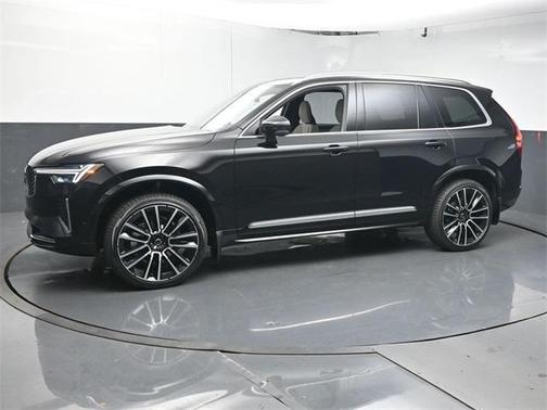 2026 Volvo XC90 B6 Plus 6-Seater