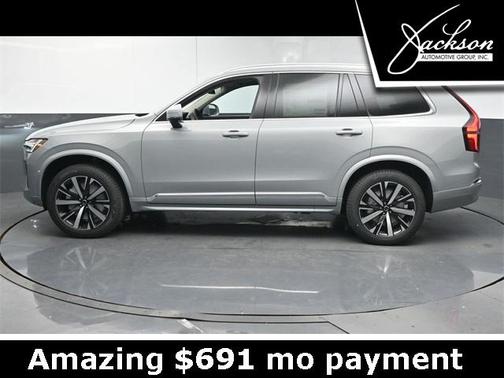 2025 Volvo XC90 B5 Core