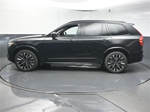 2026 Volvo XC90 B6 Ultra Dark Theme 7-Seater