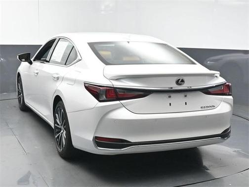 2024 Lexus ES 300h 300H