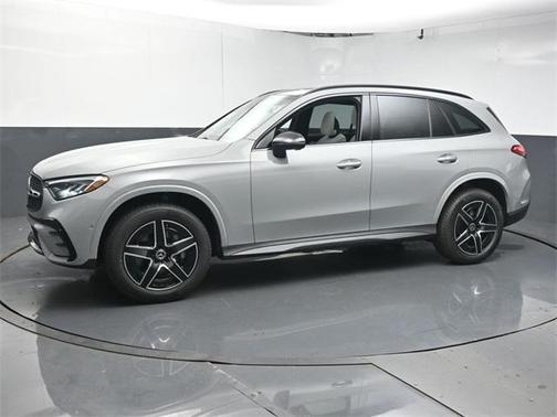 2025 Mercedes-Benz GLC 300 Base