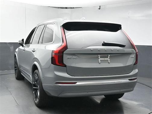 2025 Volvo XC90 Plug-In Hybrid T8 Ultra 7-Seater