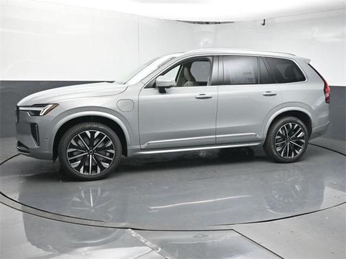 2025 Volvo XC90 Plug-In Hybrid T8 Ultra 7-Seater