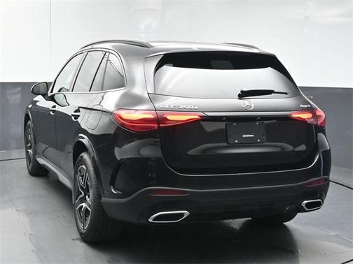 2025 Mercedes-Benz GLC 350e Base 4MATIC