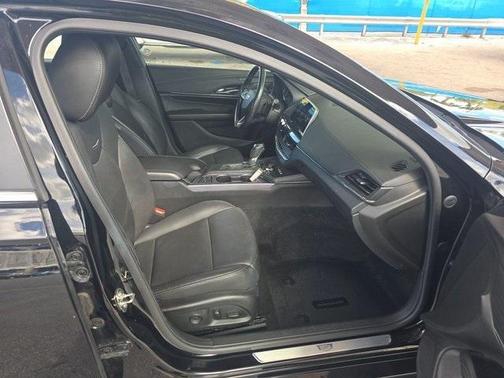 2023 Cadillac CT4 Premium Luxury