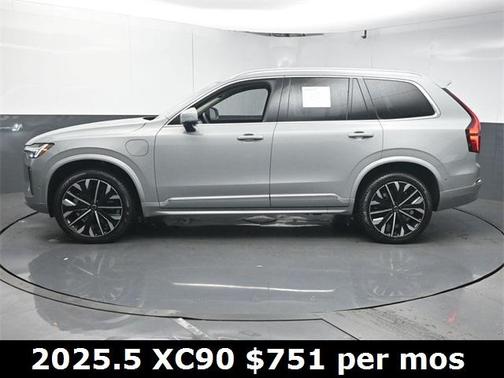 2025 Volvo XC90 Plug-In Hybrid T8 Ultra 7-Seater