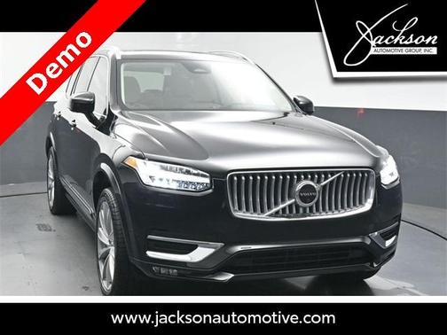 2025 Volvo XC90 B5 Ultra