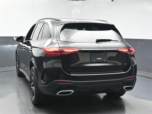 2025 Mercedes-Benz GLC 300 Base