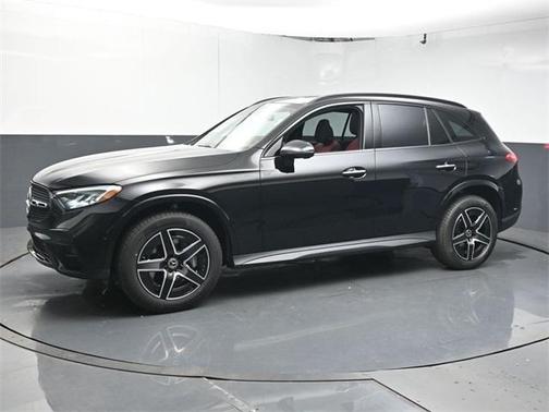 2025 Mercedes-Benz GLC 300 Base