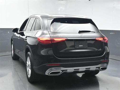 2025 Mercedes-Benz GLC 300 Base