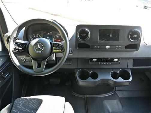 2024 Mercedes-Benz Sprinter 2500 170 WB