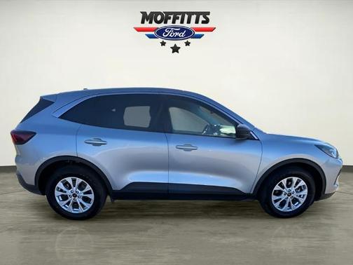 ICONIC SILVER METALLIC 2023 Ford Escape ACTIVE