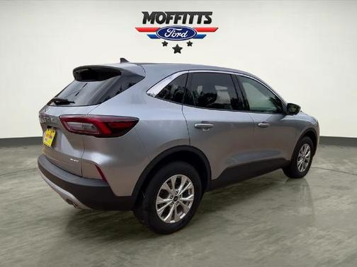 ICONIC SILVER METALLIC 2023 Ford Escape ACTIVE