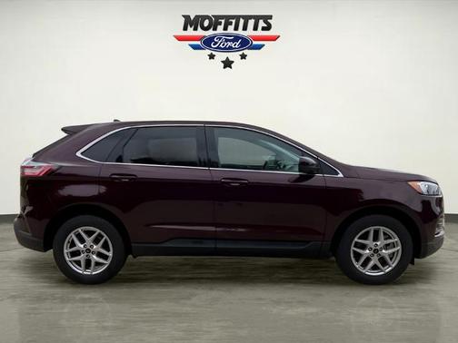 BURGUNDY VELVET MET TINT CC 2023 Ford Edge SEL