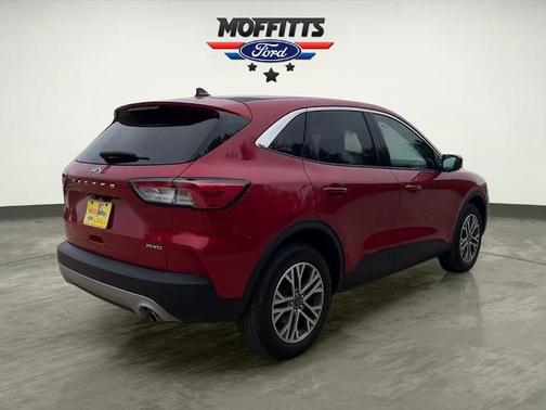 RAPID RED MET TINTED CC 2022 Ford Escape SEL
