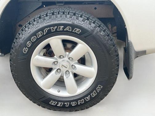2012 Nissan Titan SV