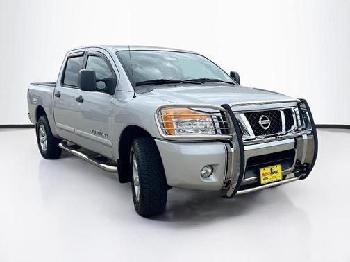 2012 Nissan Titan SV