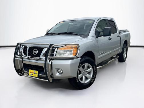2012 Nissan Titan SV