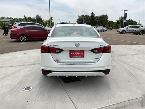 2023 Nissan Altima 2.5 SV