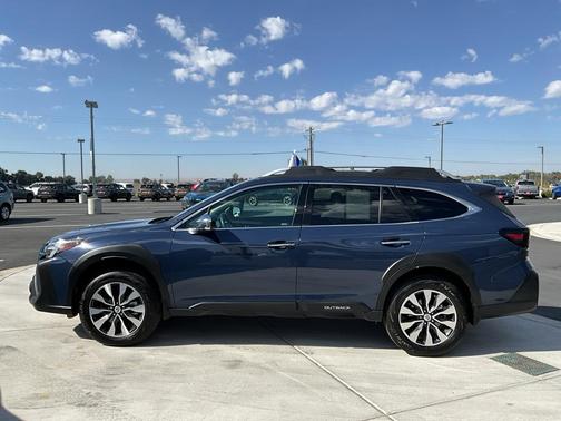 2024 Subaru Outback Touring XT