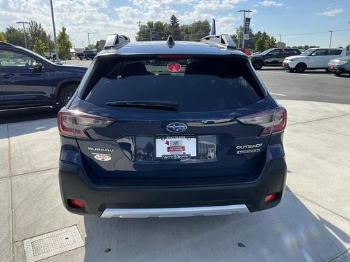 2024 Subaru Outback Touring XT