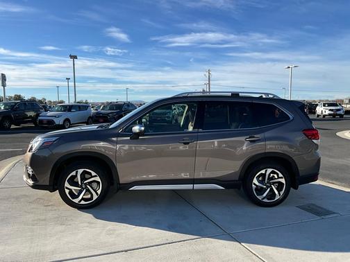 2023 Subaru Forester Touring