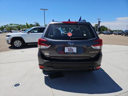 2022 Subaru Forester Base