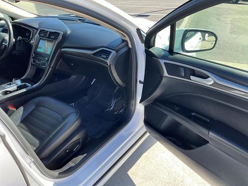 2018 Ford Fusion Energi SE Luxury