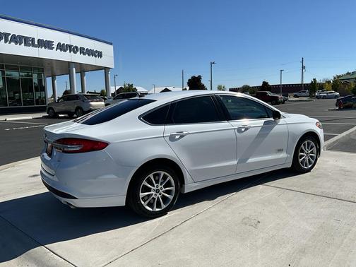 2018 Ford Fusion Energi SE Luxury