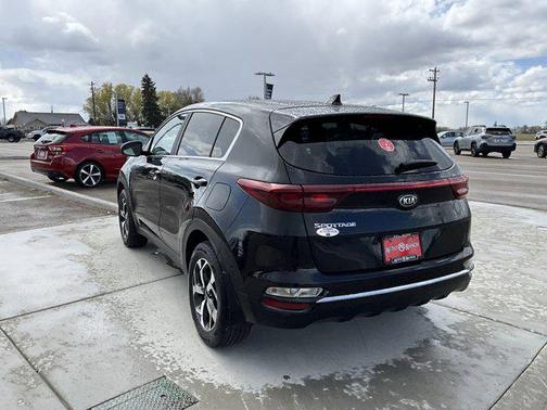 2022 Kia Sportage LX