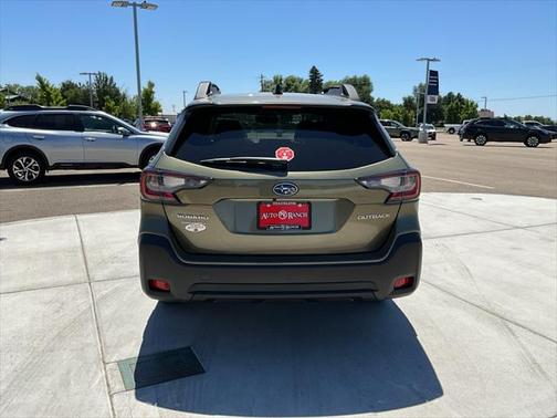 2025 Subaru Outback Premium