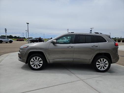 2017 Jeep Cherokee Overland