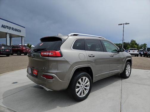 2017 Jeep Cherokee Overland