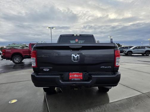 2021 RAM 2500 Big Horn Crew Cab 4x4 6'4' Box