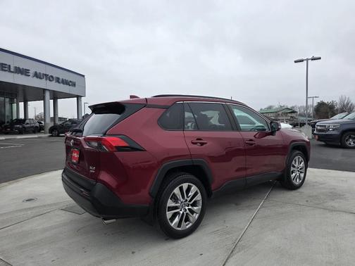 2019 Toyota RAV4 XLE Premium